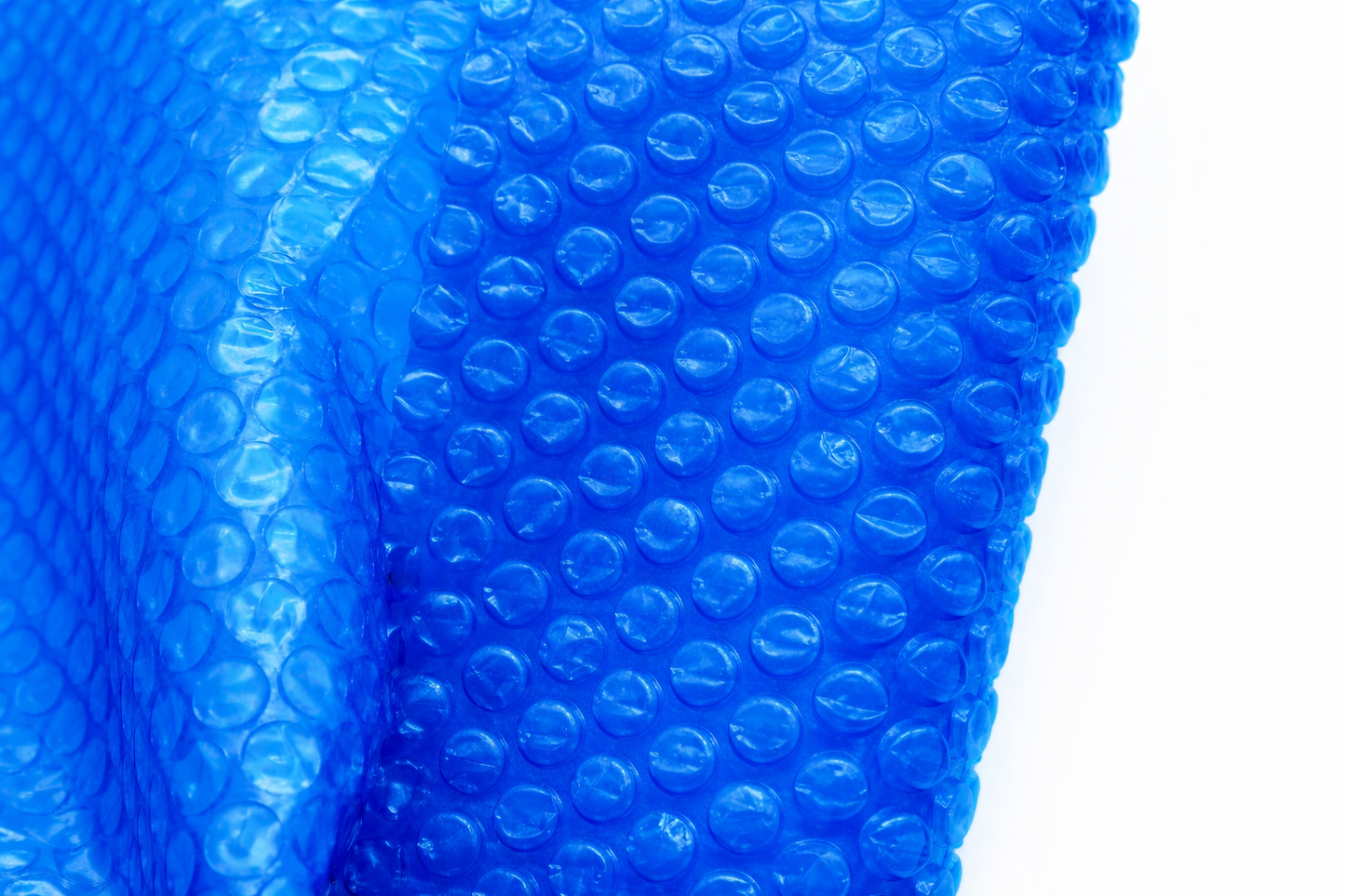 7' x 7' Floating Bubble Solar Blanket – Save Energy & Keep Heat In | The Cover Brothers